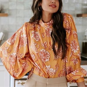 VICI Golden padded shouldered top